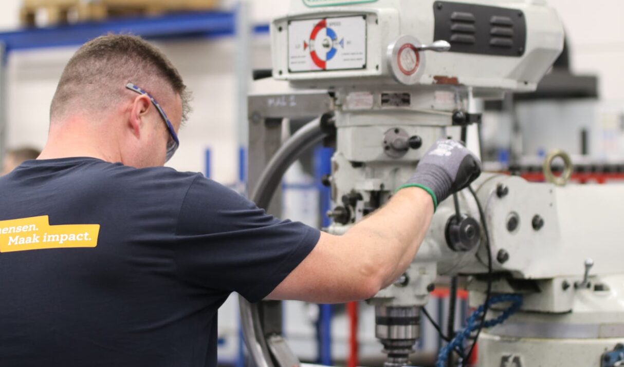 Lean manufacturing : 5 outils concrets pour éliminer les gaspillages dans votre atelier industriel